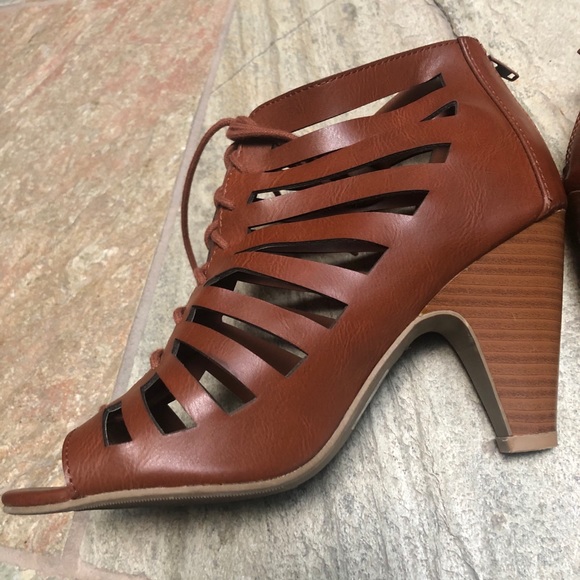 Delicious Heels - Picture 4 of 7